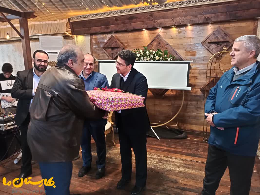 همایش-تجلیل-و-تقدیر-از-پرسنل-سازمان-حمل-و-نقل-شهرداری-بهارستان